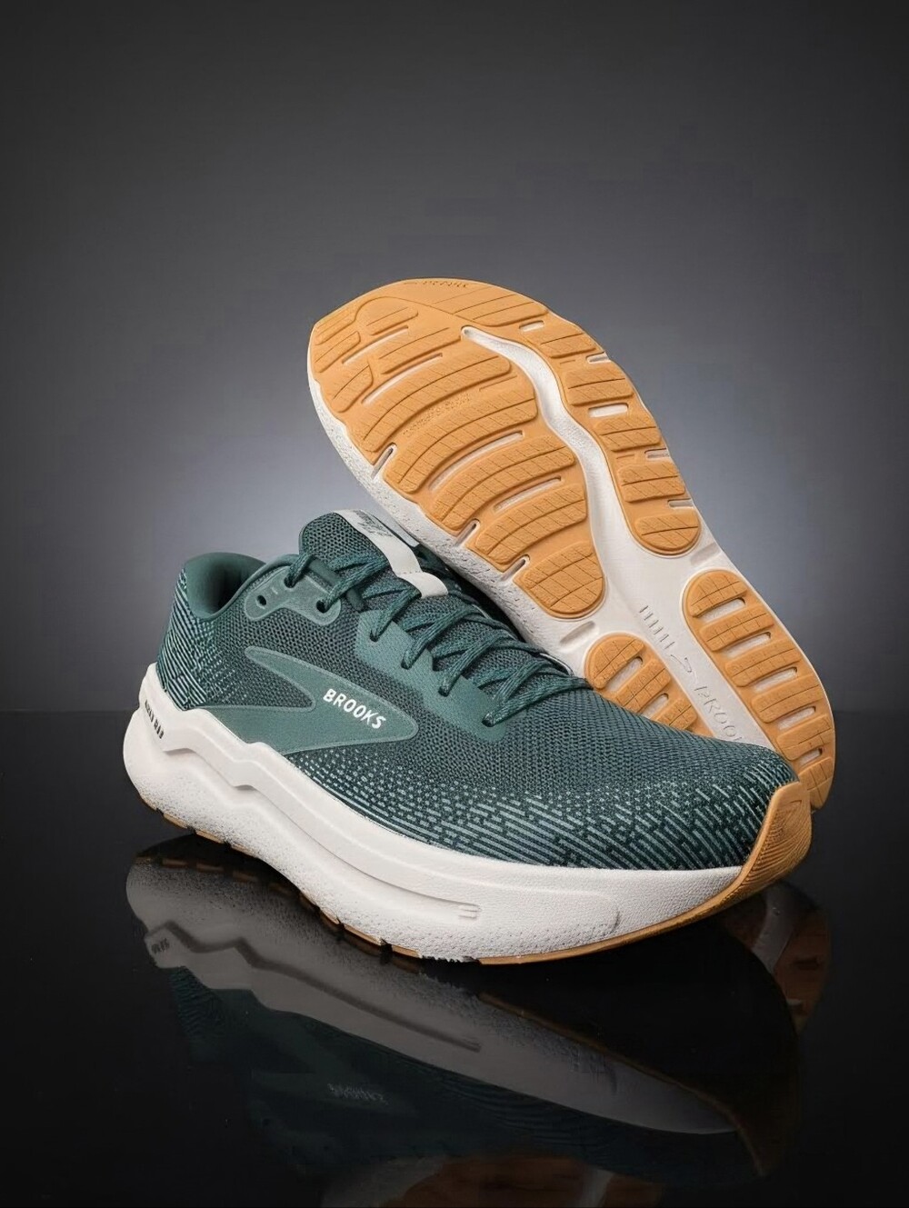 Brooks Ghost Max 2 Mens Size 10 Running Walking Shoes Pine Grove North Atlantic